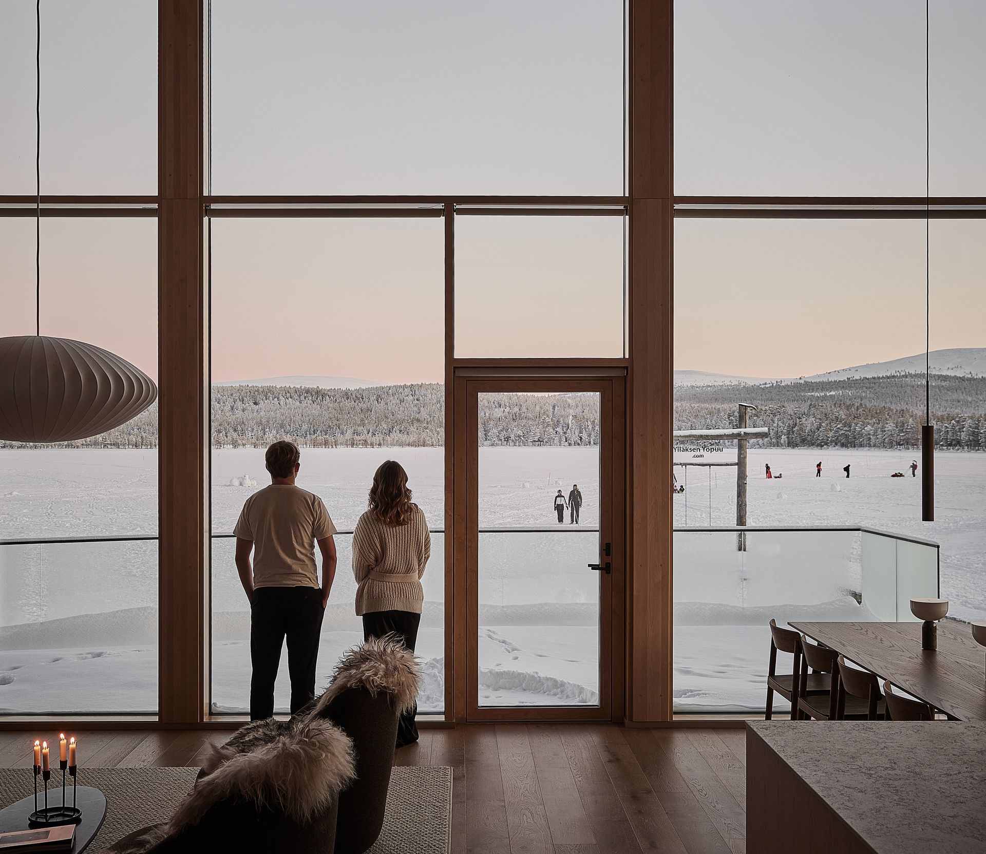 The House of Northern Lightsin poreallas