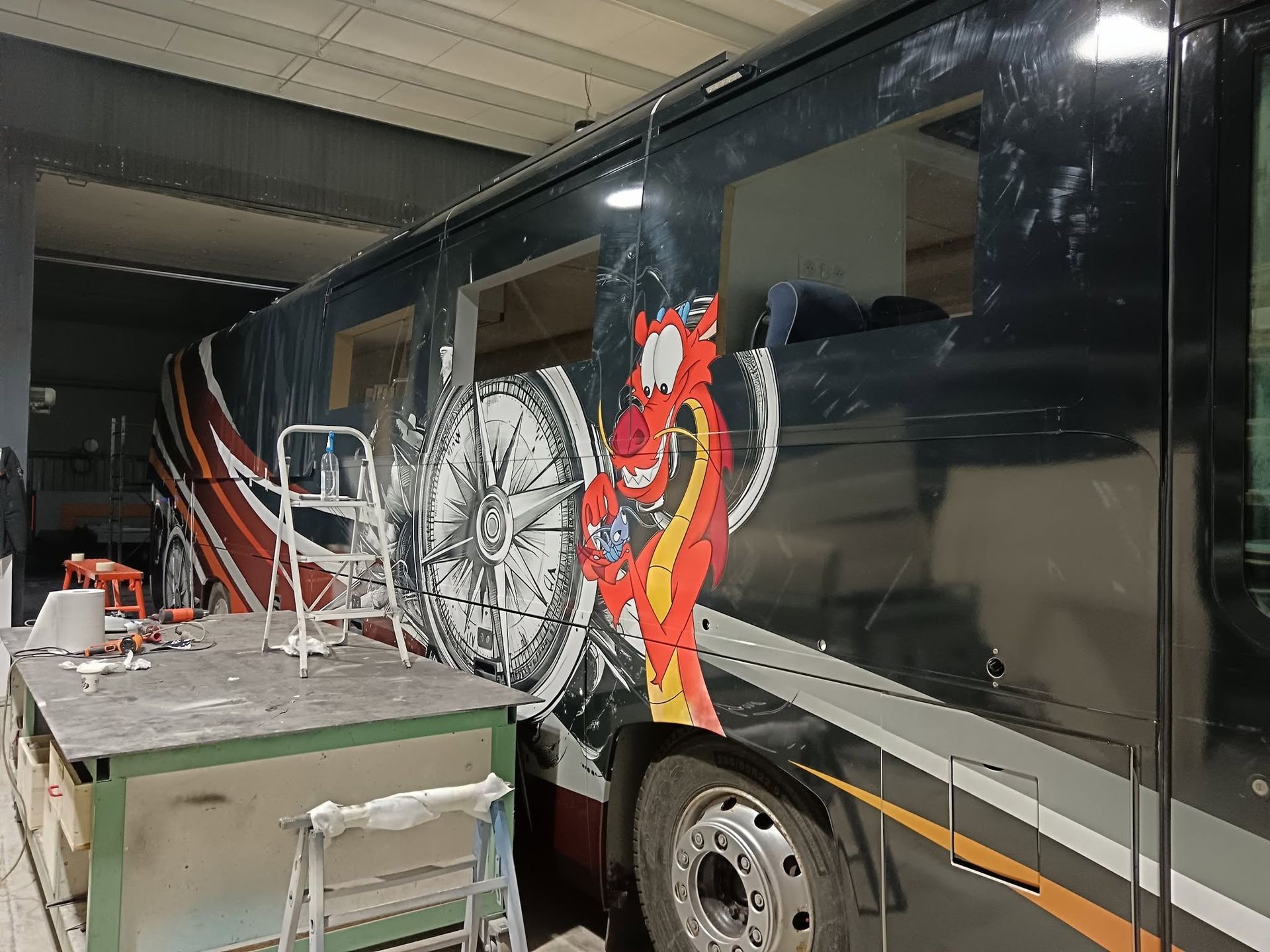 Covering sur un bus.