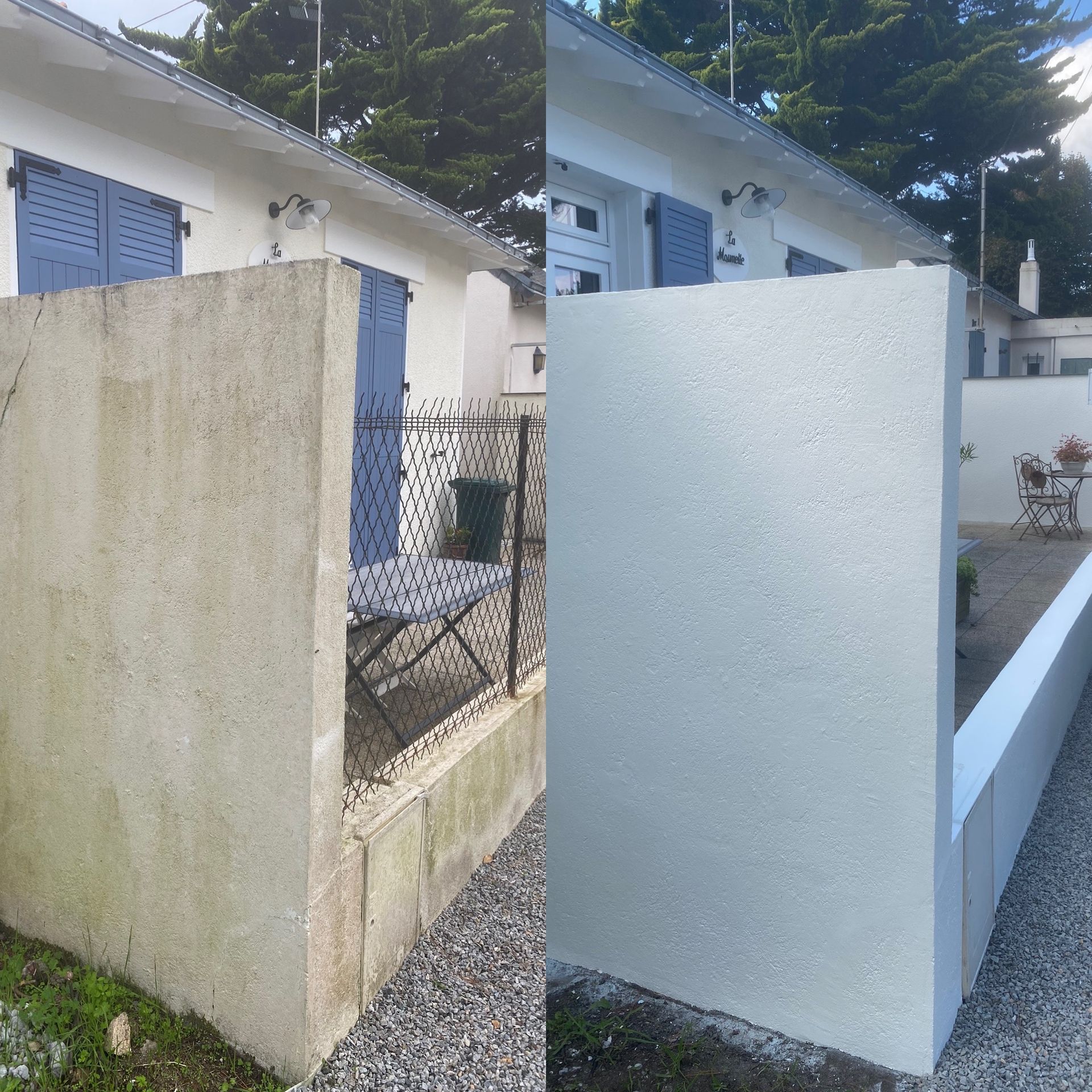 Avant et après : mur en béton nettoyé et peint en gris clair, devant une maison blanche aux volets bleus.