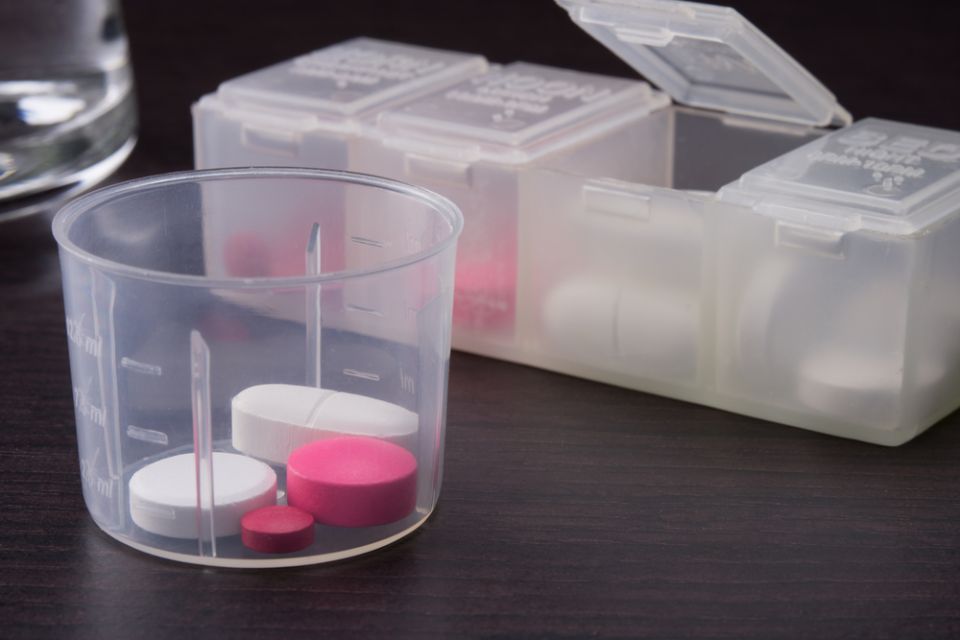 Tabletten in einem Einkaufswagen