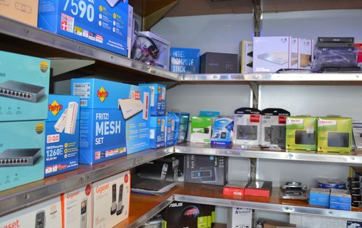 Lagerraum für Papier und Bürozubehör