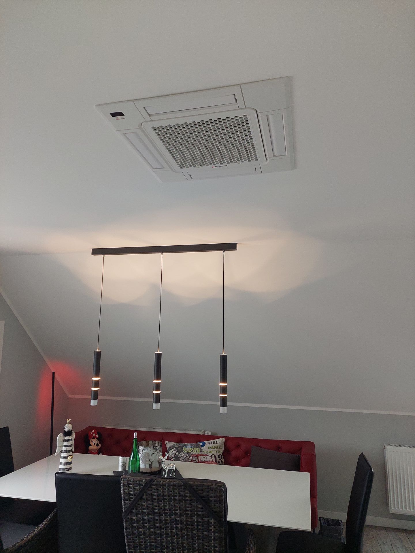 Klimaanlage an Decke