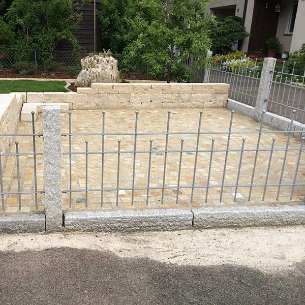 Zaun und Holzarbeiten