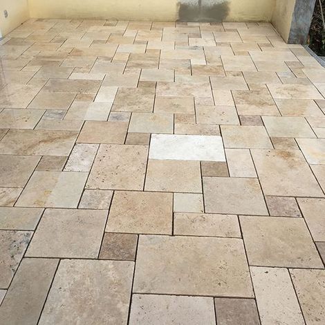 hat die Terrasse bauen lassen in Nürnberg