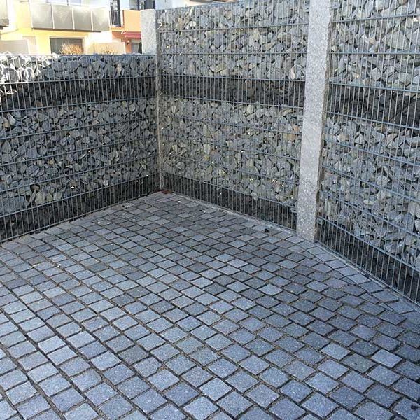 Zaun und Holzarbeiten