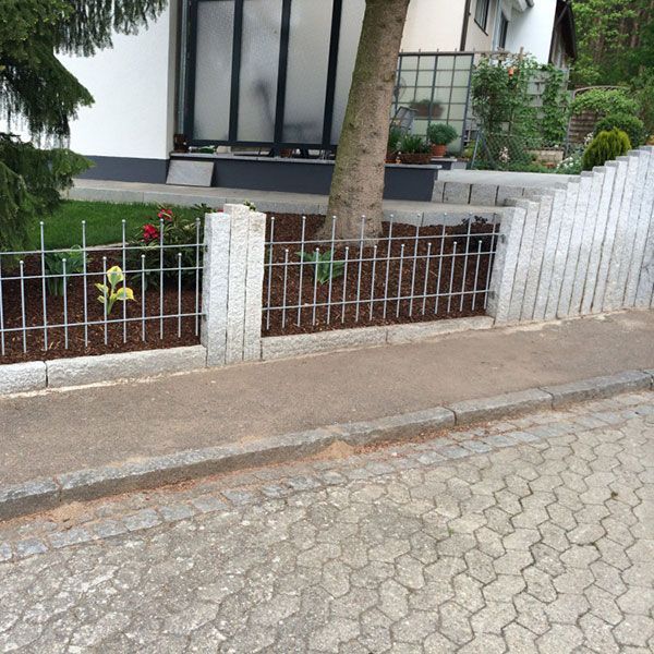 Zaun und Holzarbeiten