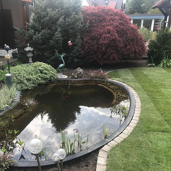 Teich und Quellanlagen