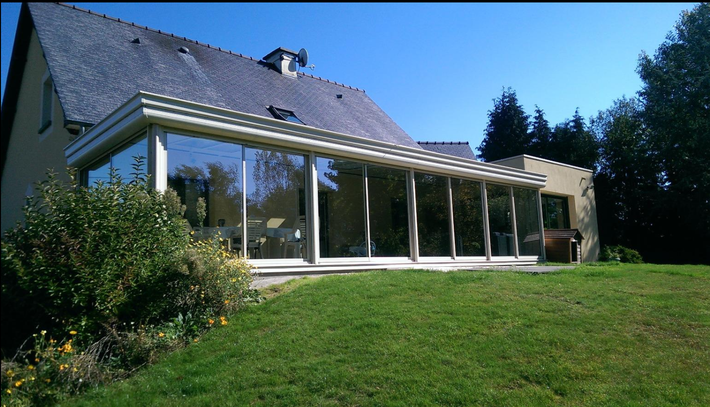 Grande véranda en alu blanche