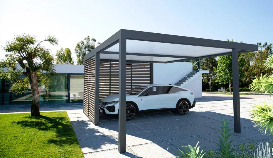 Carport avec une voiture blanche garée dessous