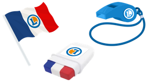 Drapeau tricolor français avec le logo de E.Leclerc, un sifflet d'arbitre avec le logo de E.Leclerc, boîte de maquillage tricolore avec le logo E.Leclerc.