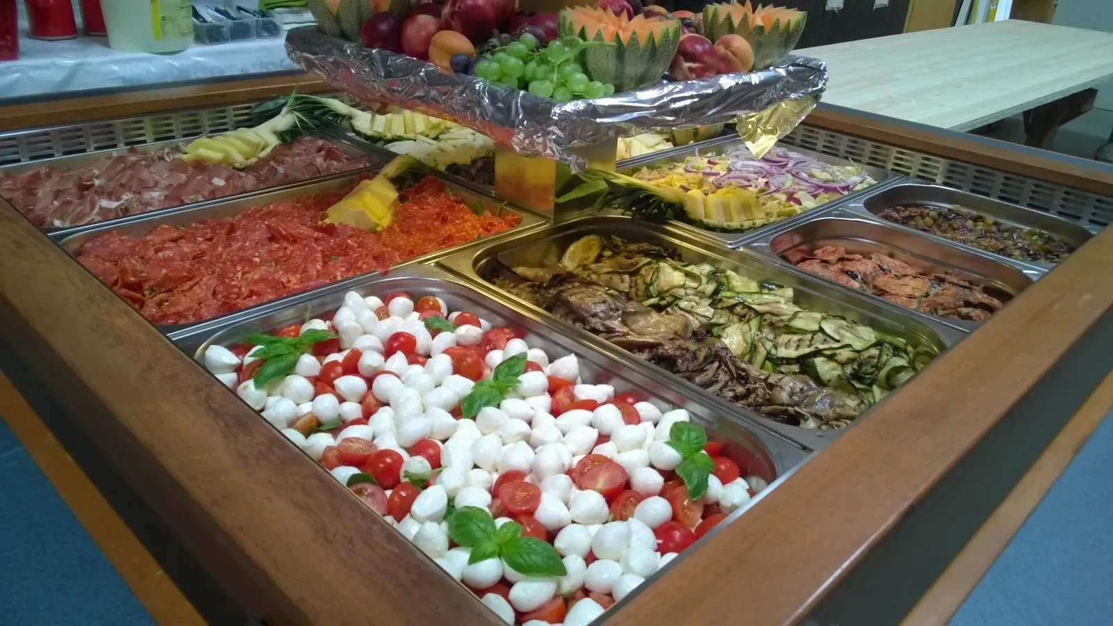 Großes Salatbuffet