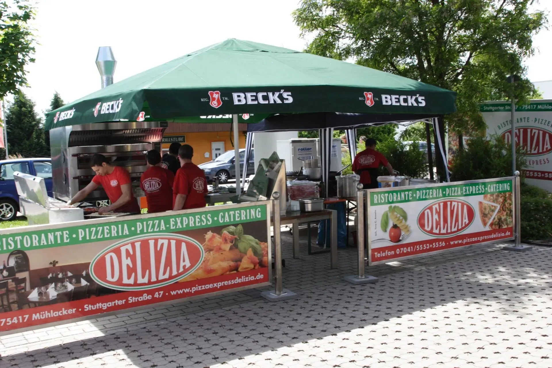 Pizza Delizia Außengastronomie, Biergarten