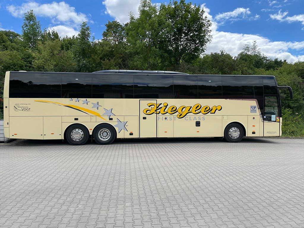 Fernreisebus 56+1 Sitzplätze