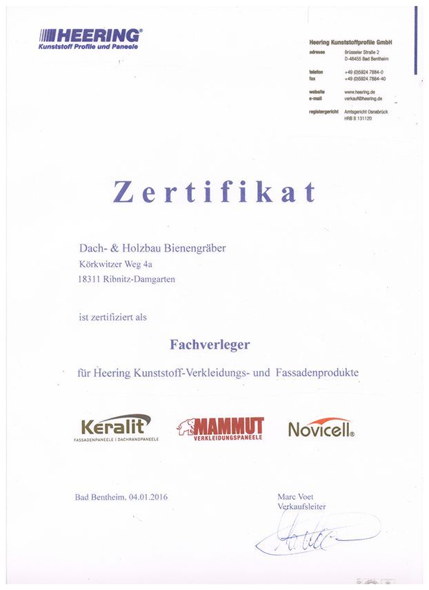 Zertifikat von Heering für die Dach- und Holzbaufirma als spezialisierter Installateur von Heering-Produkten mit Logos für Keralit, Mammut und Novicell.