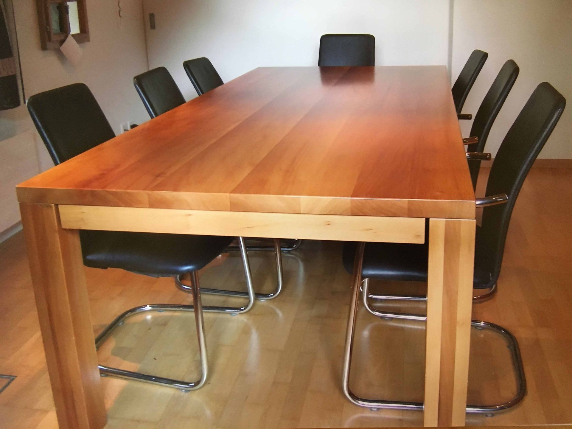 Holztisch Schreiner - Schreinerei Brönimann - Kesswil