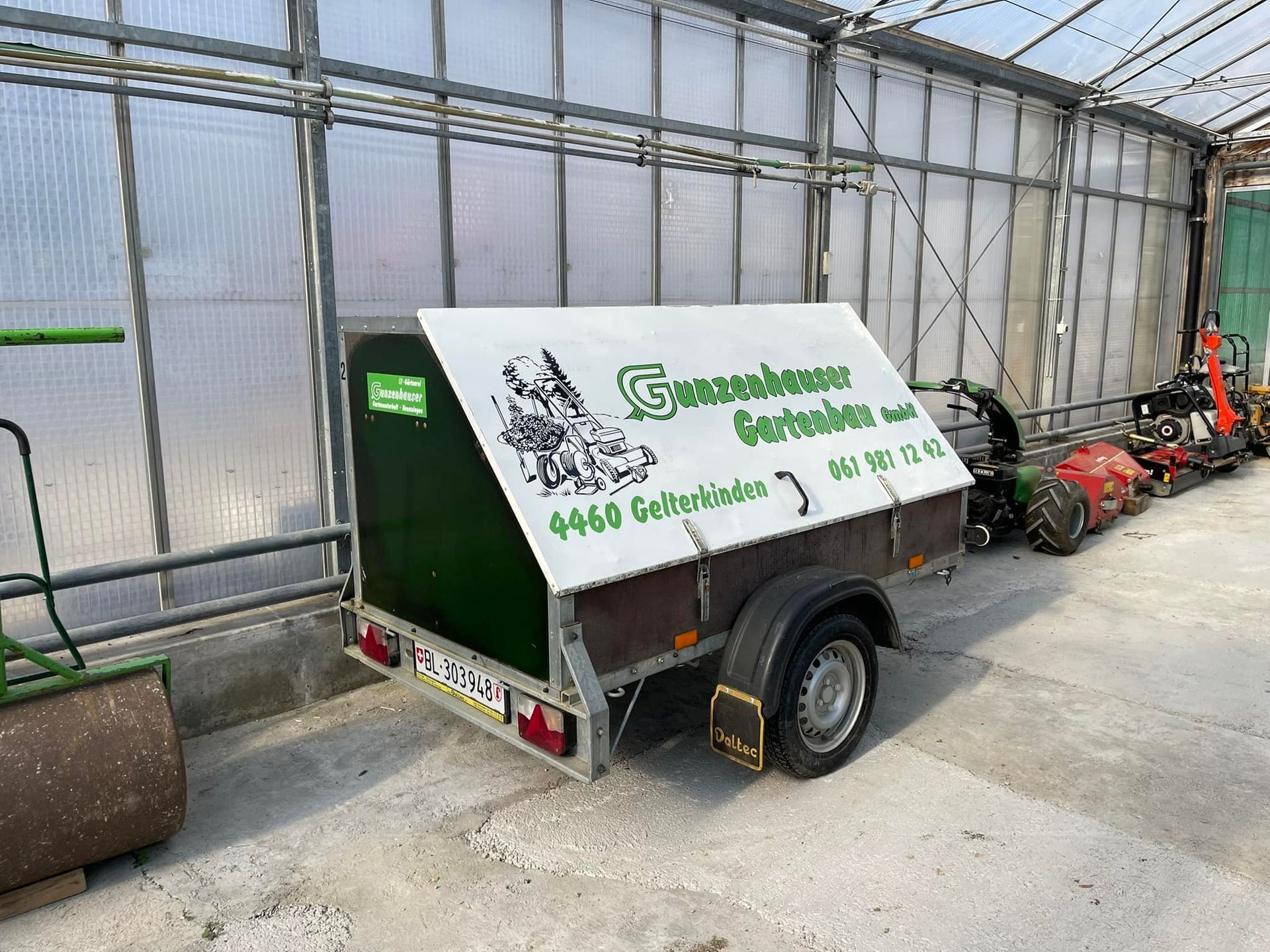 Werkzeug Anhänger, für Jeden Auftrag die richtige Ausrüstung. Gute Ausrüstung spart Geld