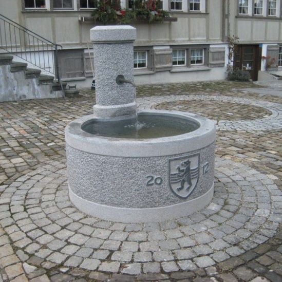 15 - Allenspach Natursteinbrunnen GmbH in Gähwil - Klassische Brunnen