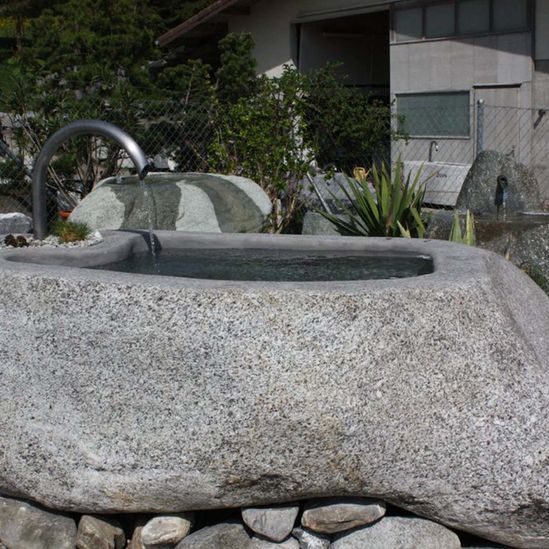 26 - Allenspach Natursteinbrunnen GmbH in Gähwil - Natursteine