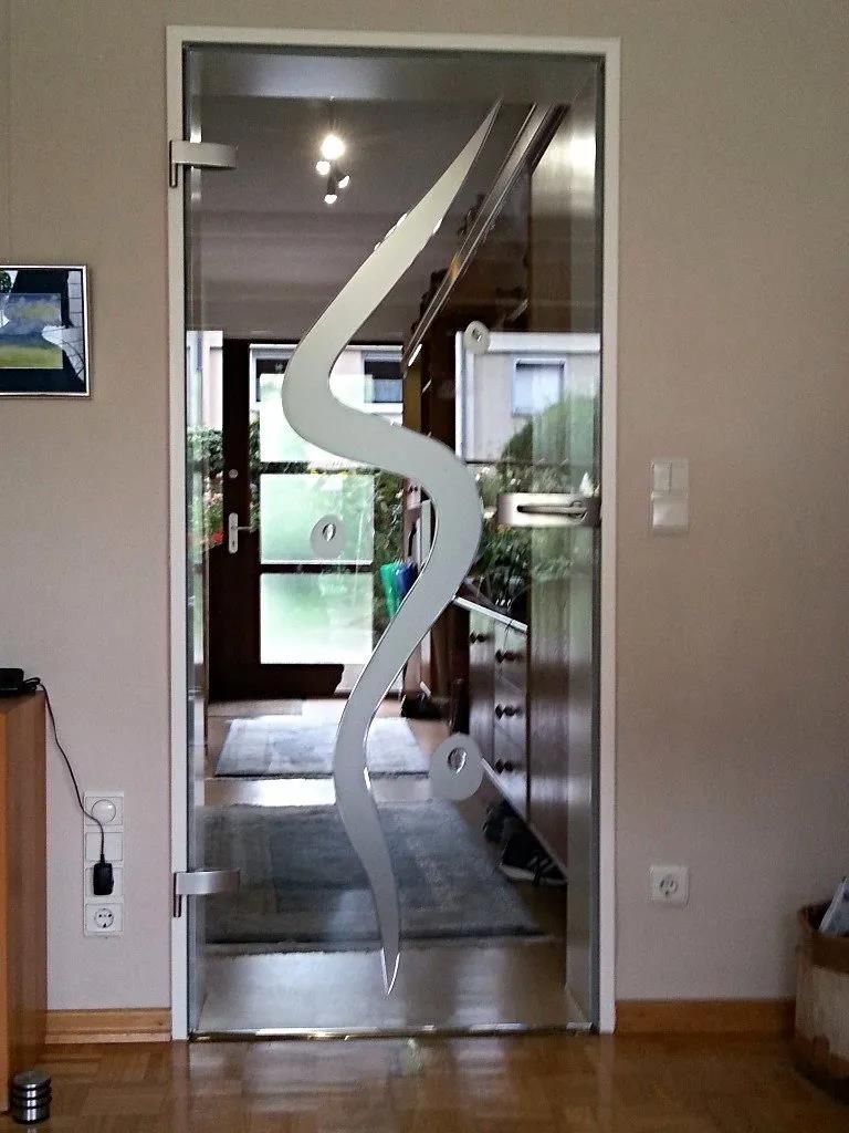 Schiebe- und Pendeltüren aus Glas