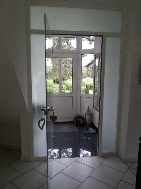 Schiebe- und Pendeltüren aus Glas