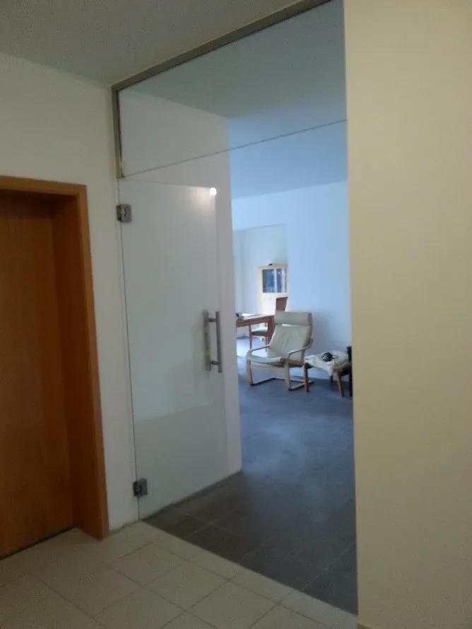 Schiebe- und Pendeltüren aus Glas