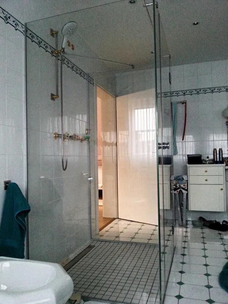 Freistehende Dusche