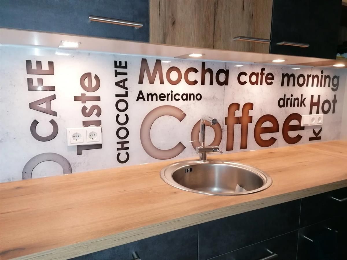 Küchenrückwände aus Glas