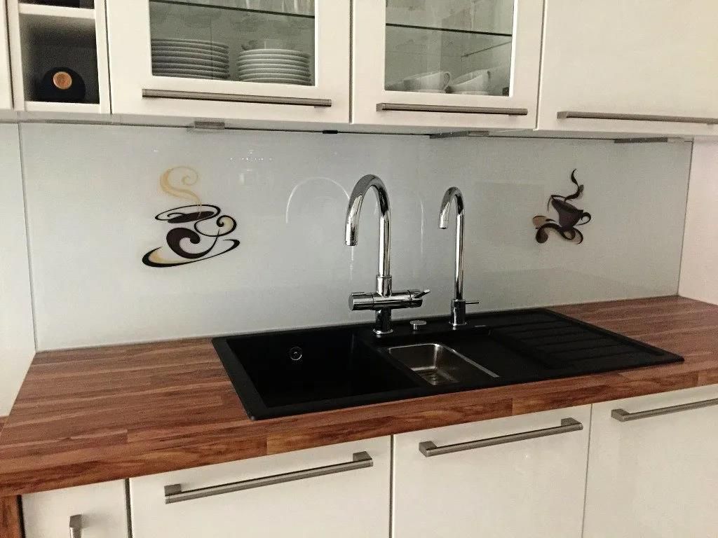 Küchenrückwände aus Glas