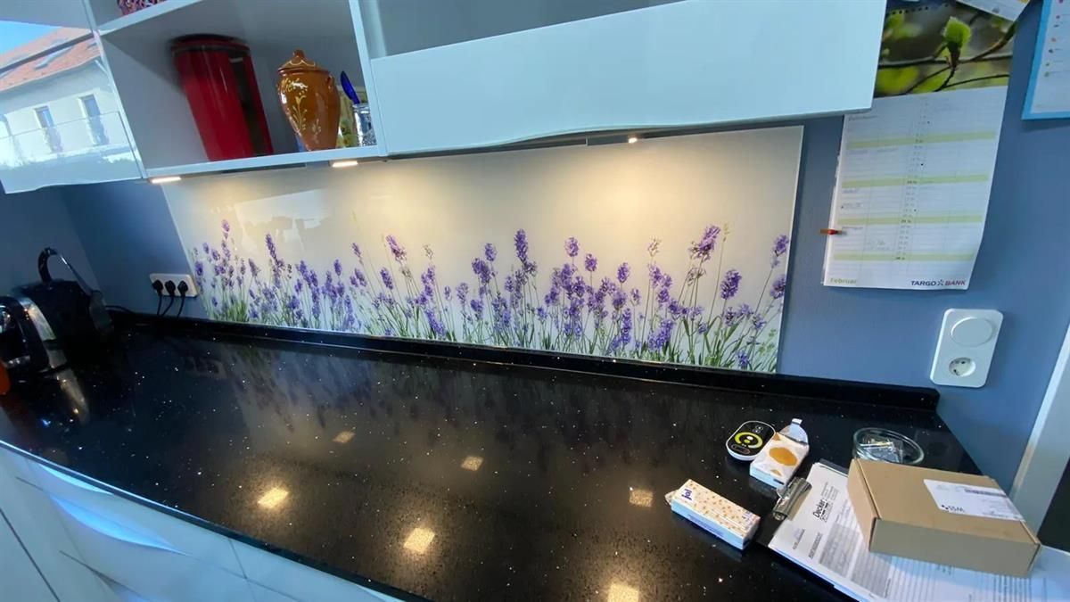 Küchenrückwände aus Glas