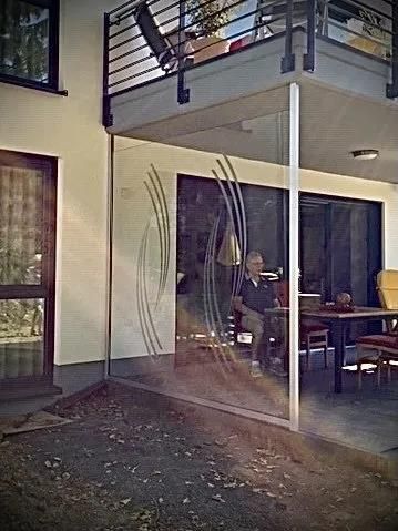 Sicht- und Windschutz aus Glas