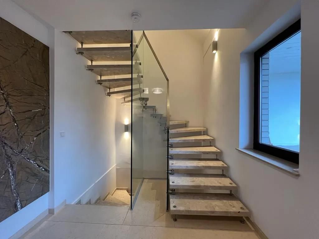 Trennwände aus Glas