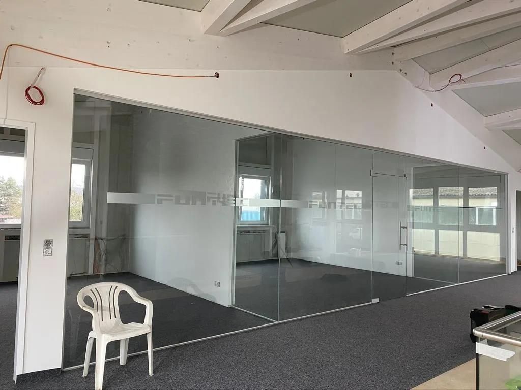 Trennwände aus Glas