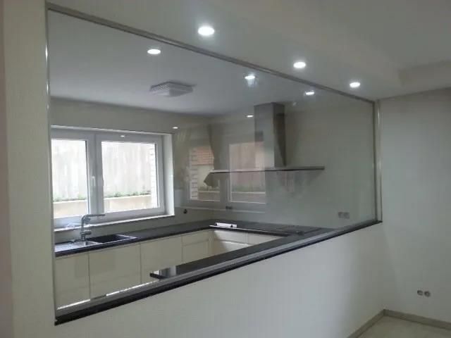 Trennwände aus Glas