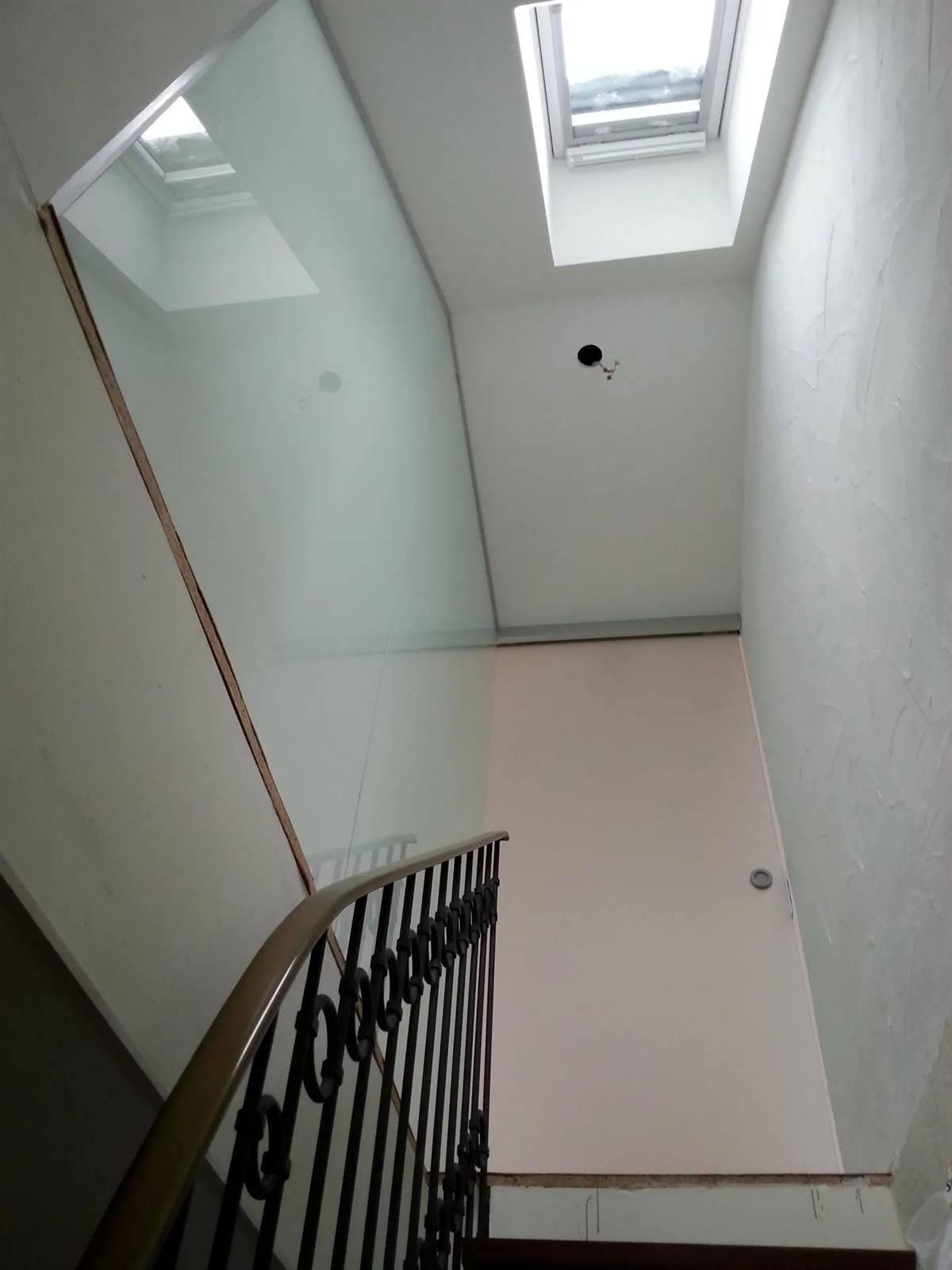 Trennwände aus Glas