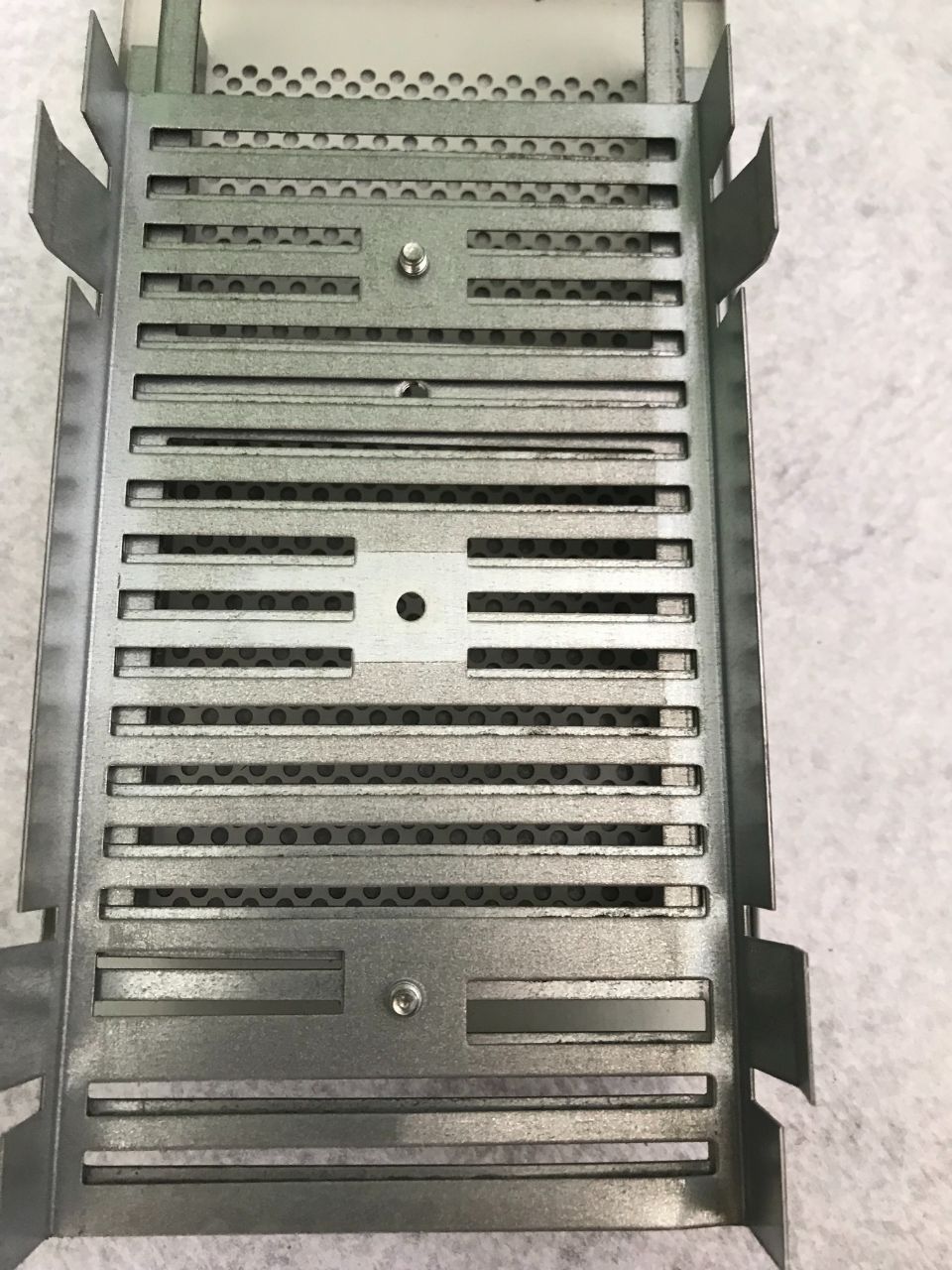 Verschmutztes Lüftungsgitter, Foto von Wasair.ch