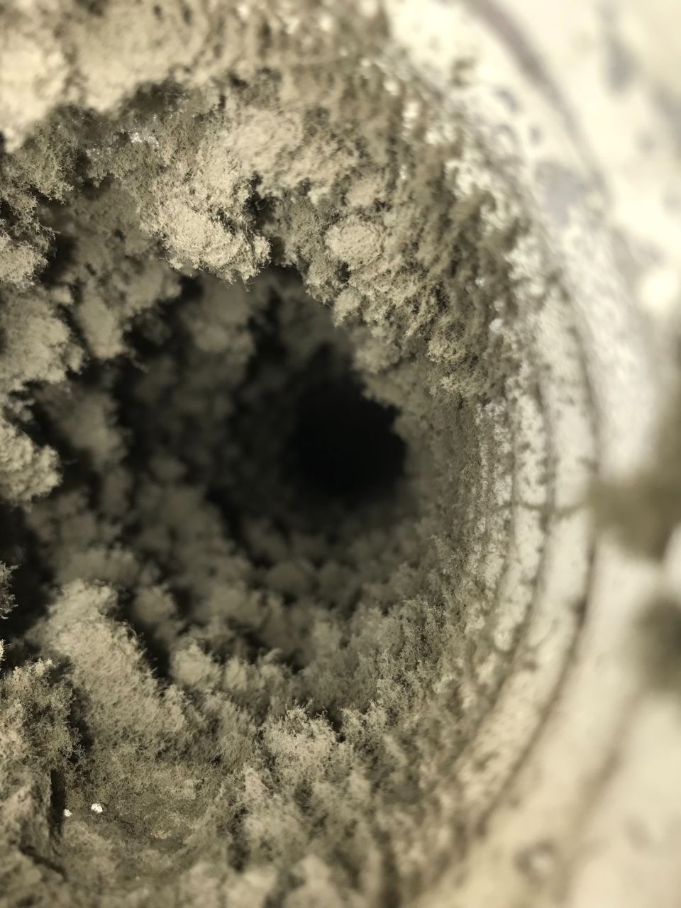 Verschmutztes Lüftungsrohr, Foto von Wasair.ch