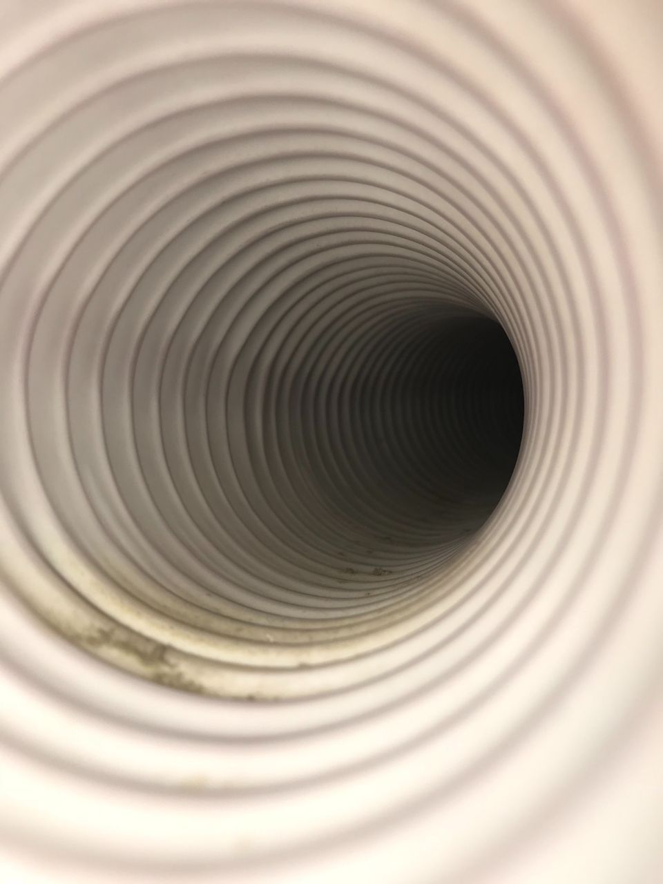 Sauberes Lüftungsrohr, Foto von Wasair.ch