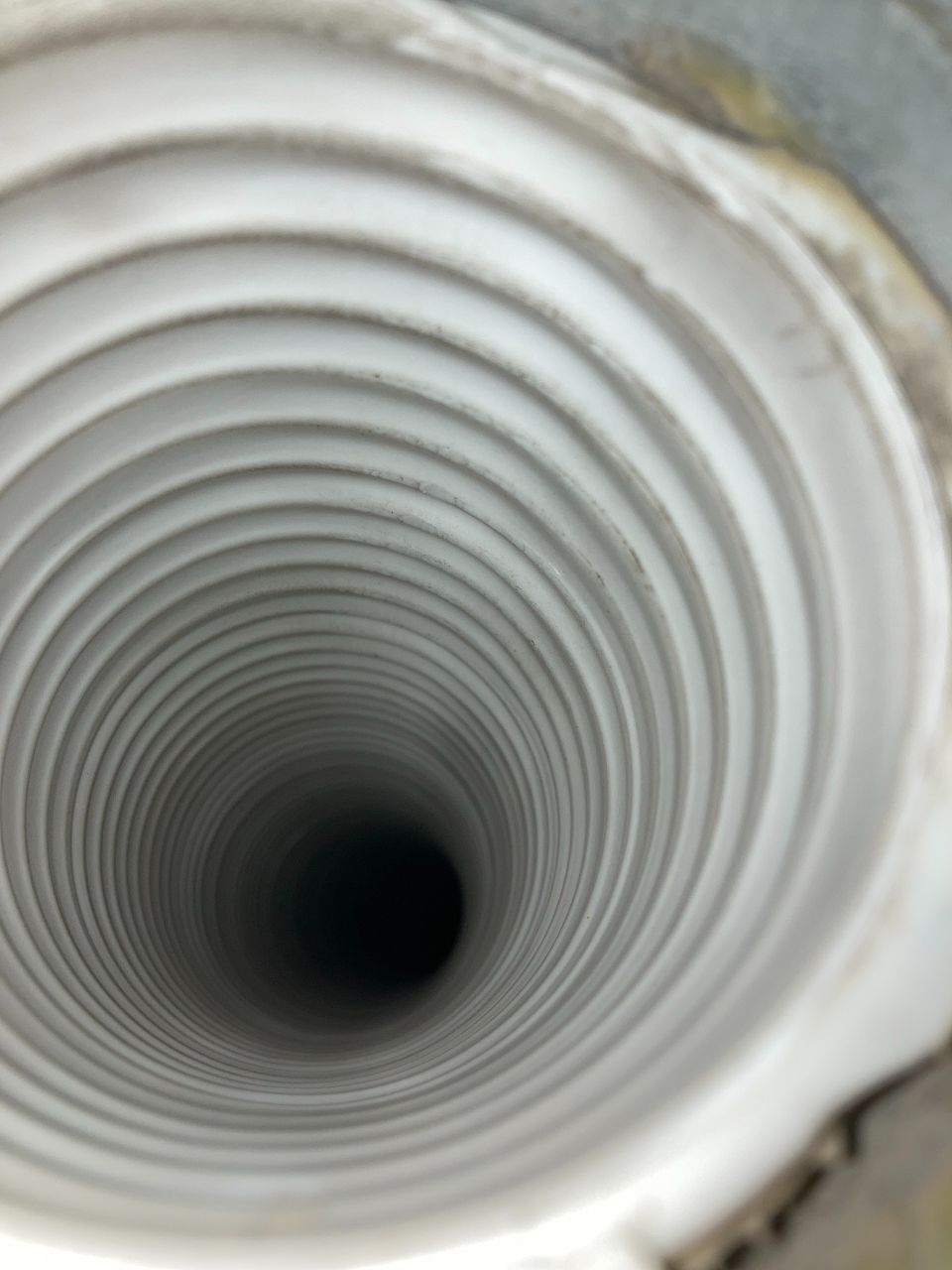 Sauberes Lüftungsrohr, Foto von Wasair.ch