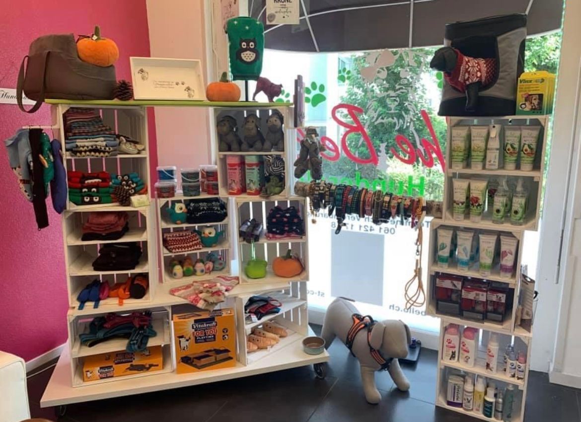 Hundeartikel Hundeshop - Hundesalon Che Bello in Binningen