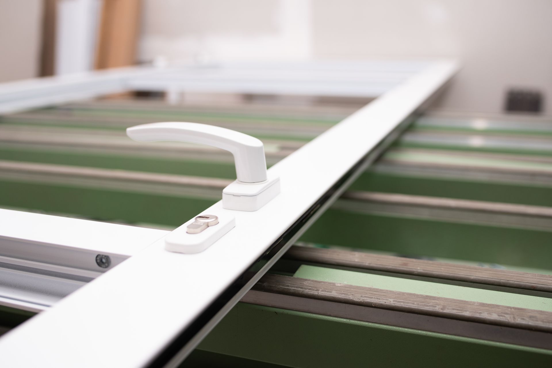 Intérieur d'une véranda aménagée en salon