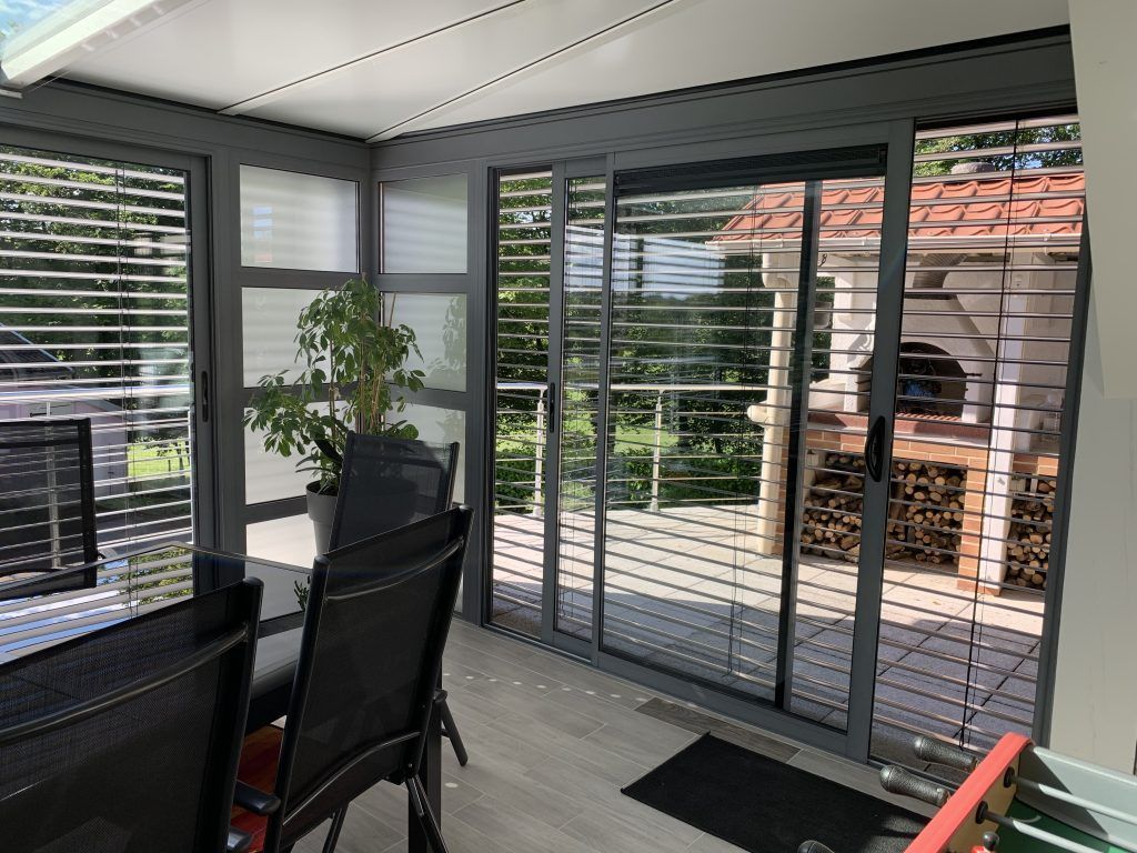 Stores de véranda Montbéliard
LES VERANDAS DU JURA