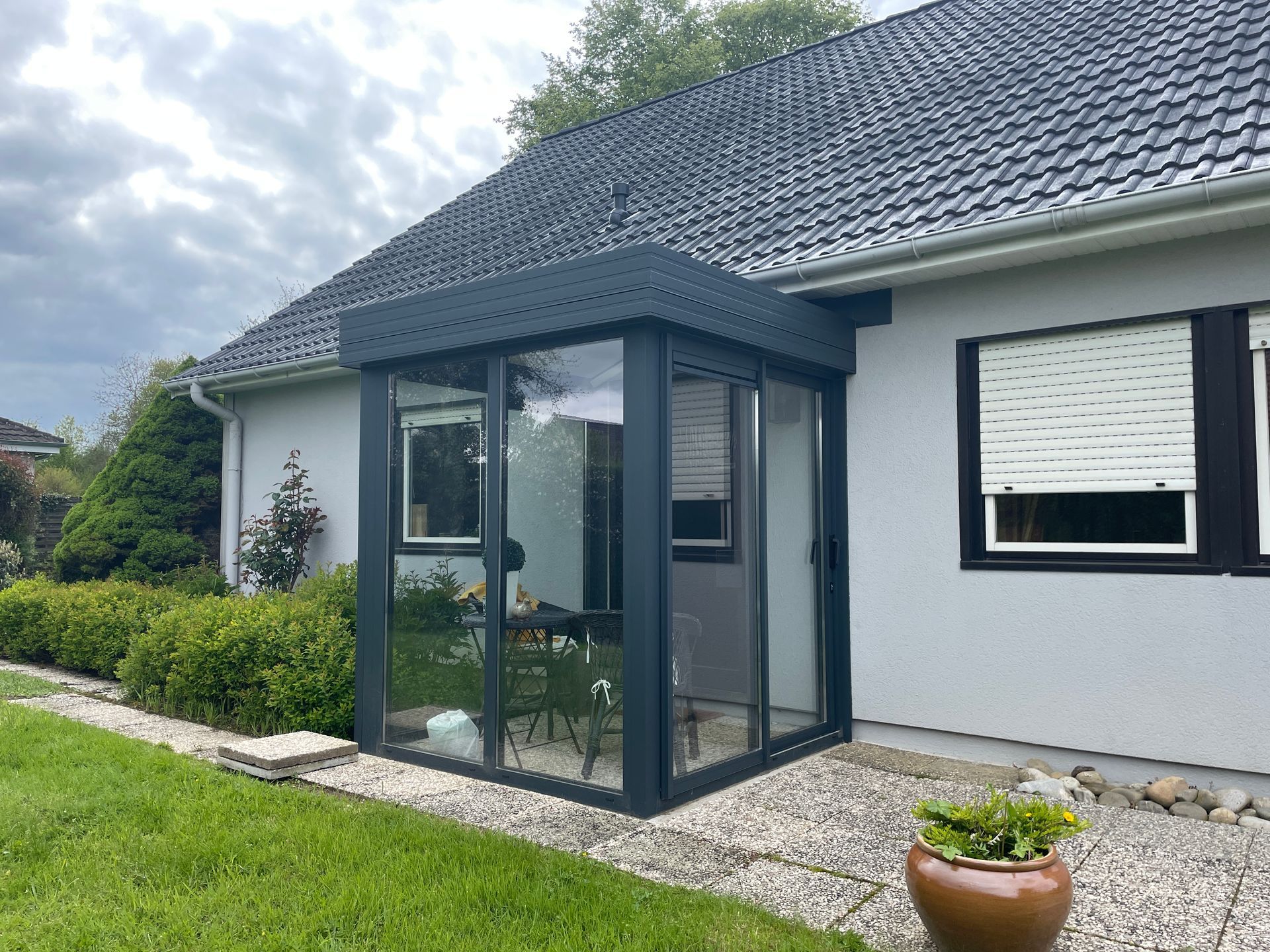 SAS d'entrée blanc d'une maison