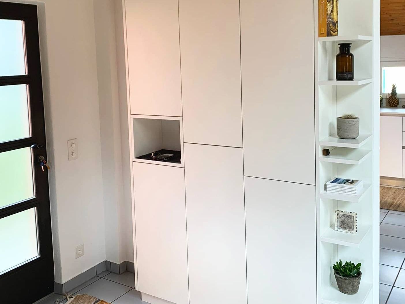 Armadio con ante in legno - Falegnameria Bizzini