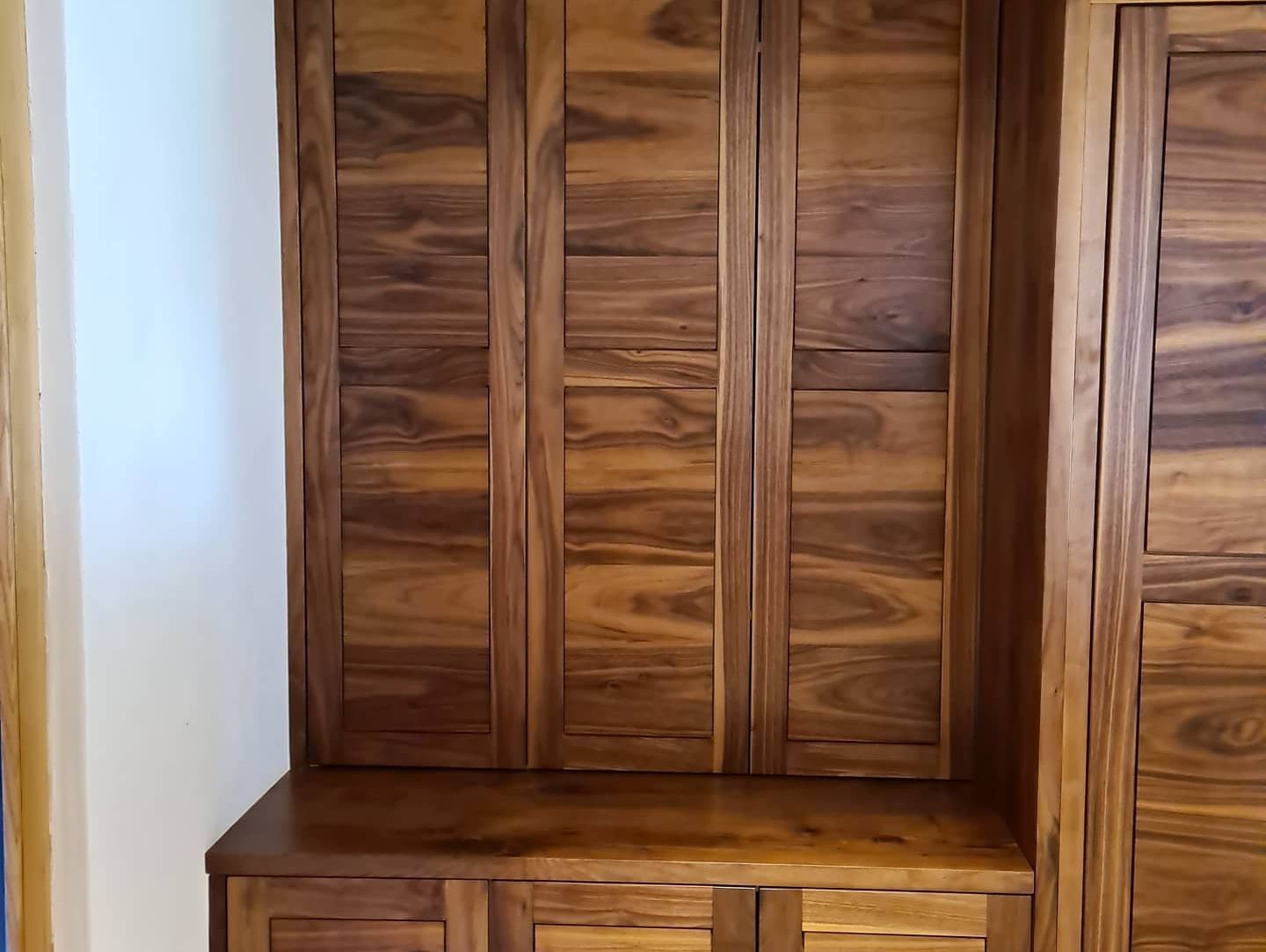 Armadio in legno - Falegmameria Bizzini