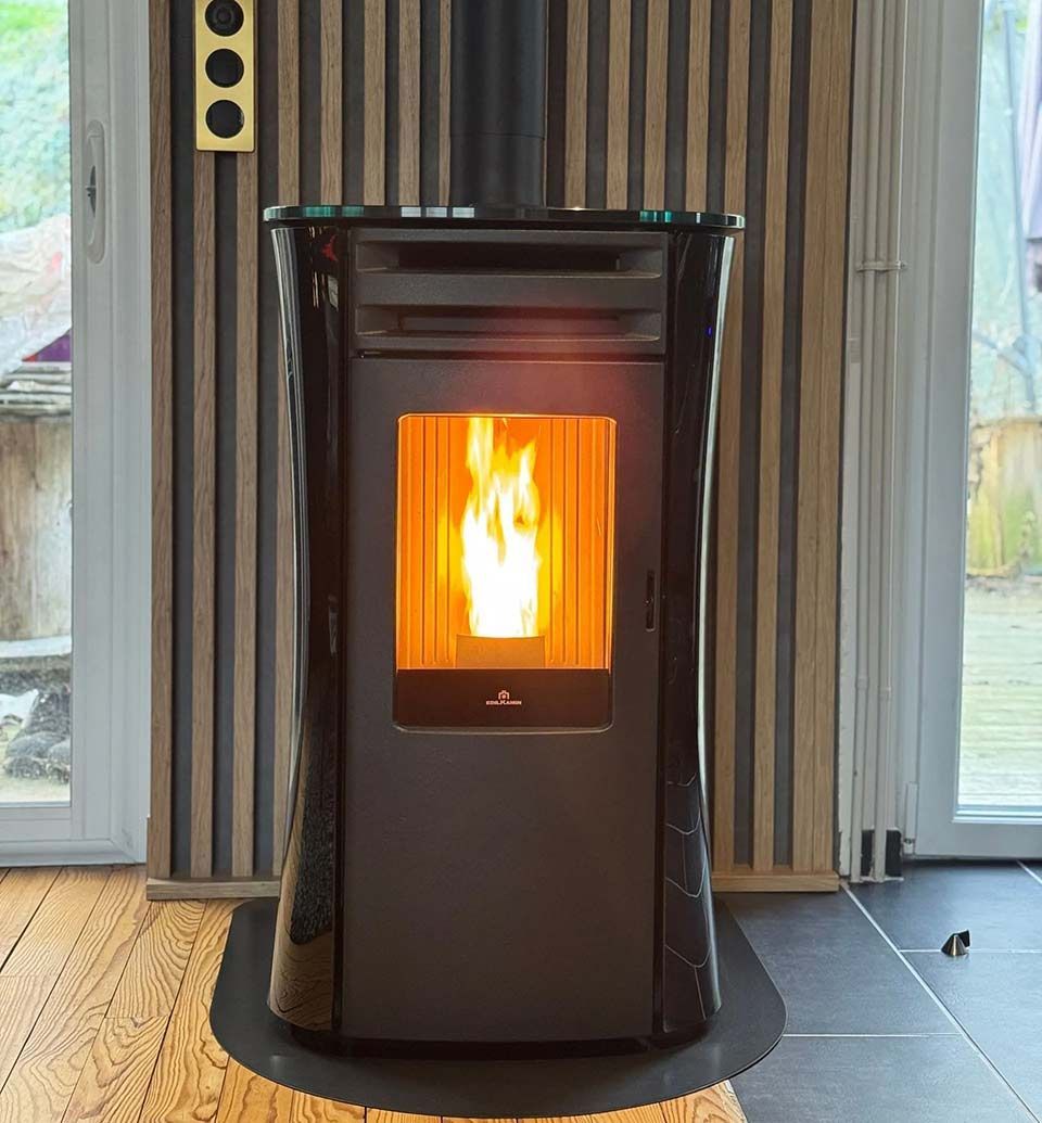 Poêle à granulés EDILKAMIN  Dania Air Tight C Finition verre noir