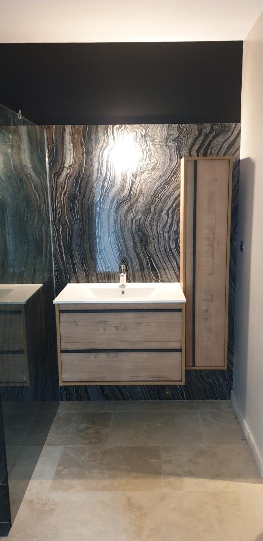 Meubles de salle de bain en bois