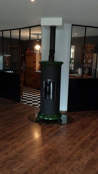 Poêle à bois cylindrique