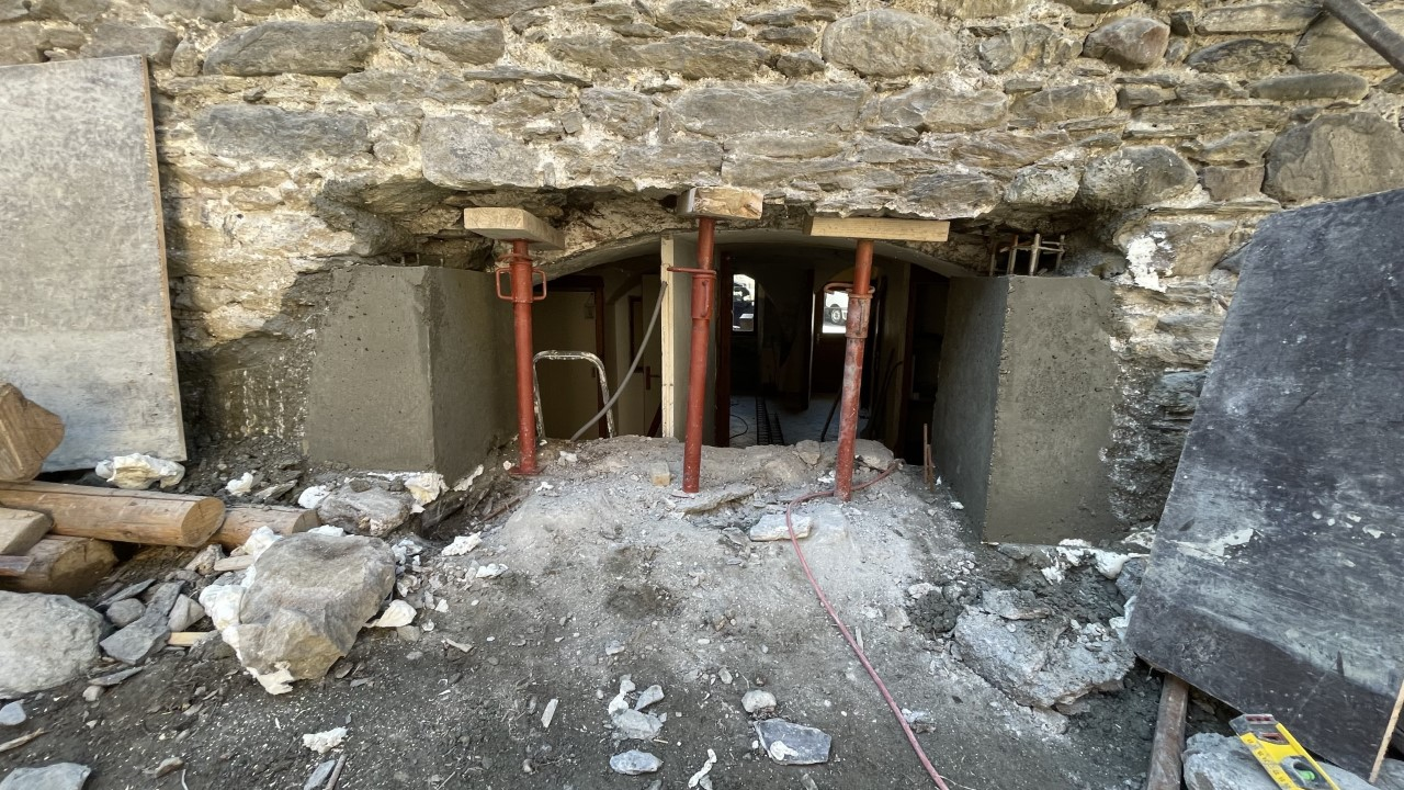 OUVERTURE FENETRE ET REALISATION DES JAMBAGES