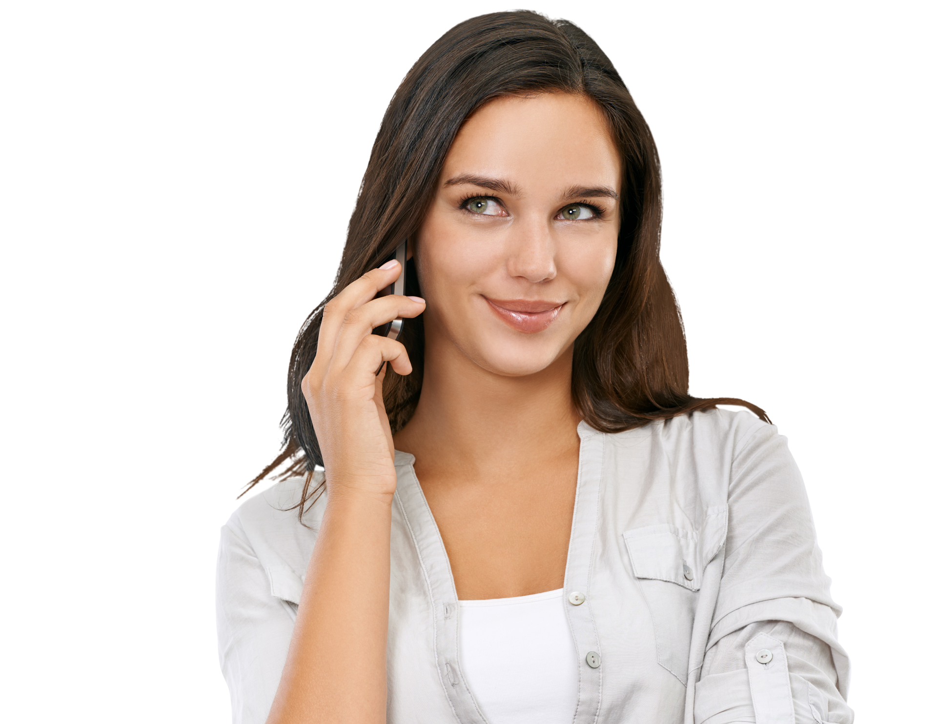 Femme aux cheveux longs avec un téléphone à l'oreille