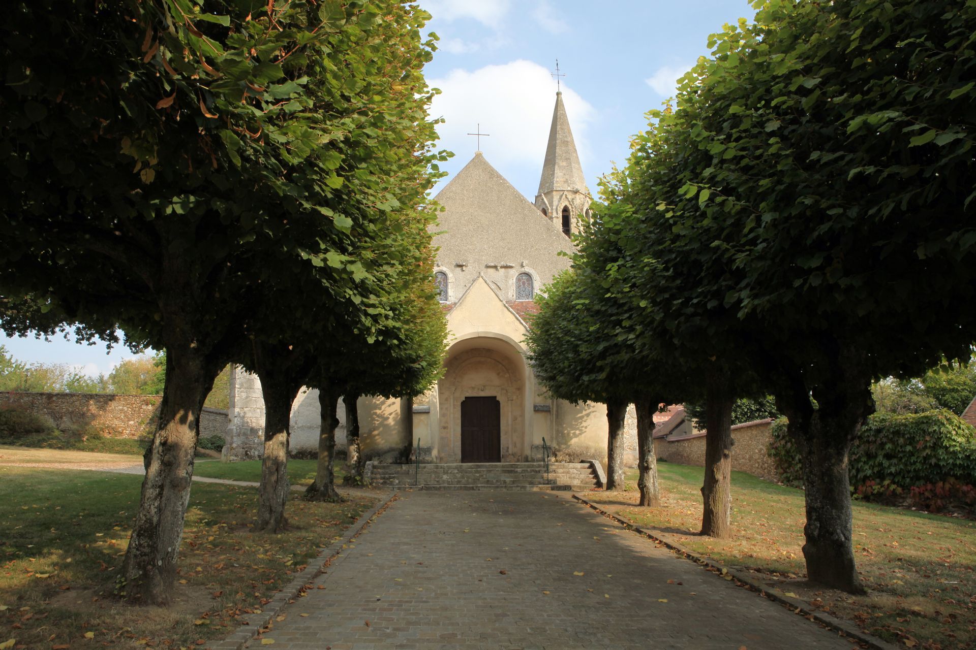 Vers la page d'Auneau-Bleury-Saint-Symphorien.